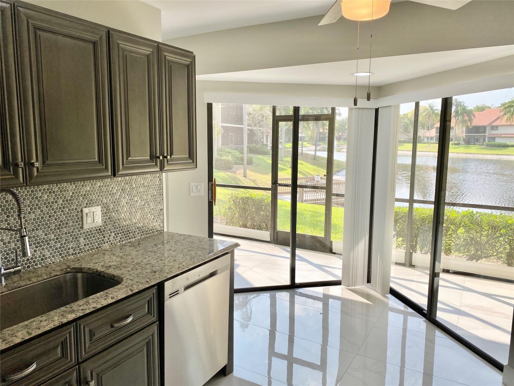 5591 Coach House Circle A