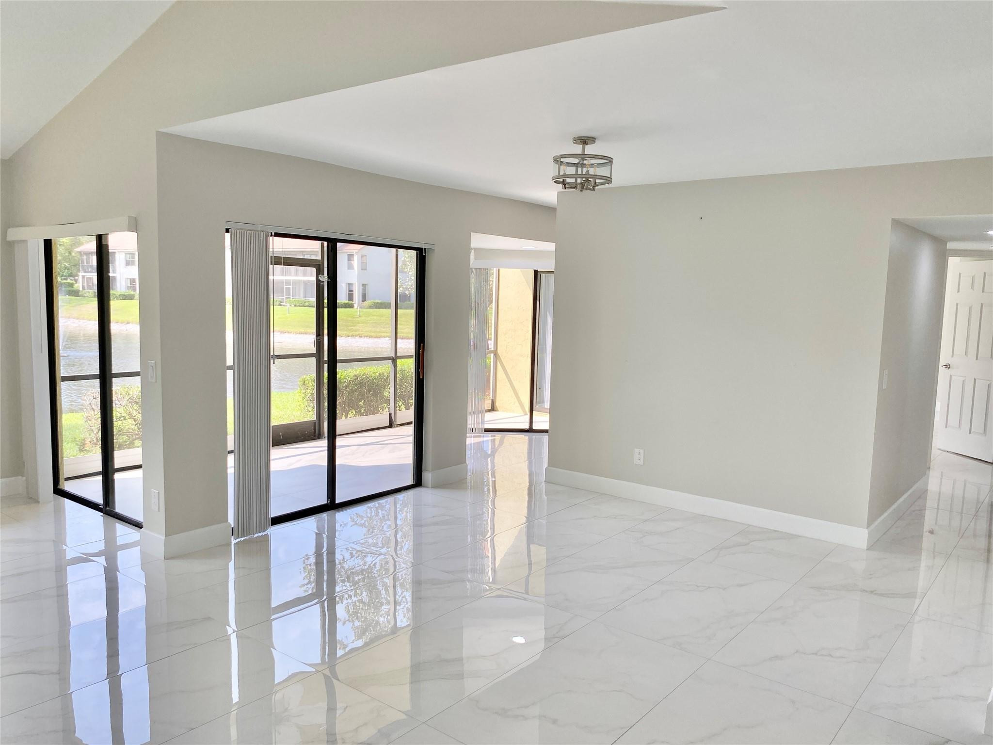 5591 Coach House Circle A