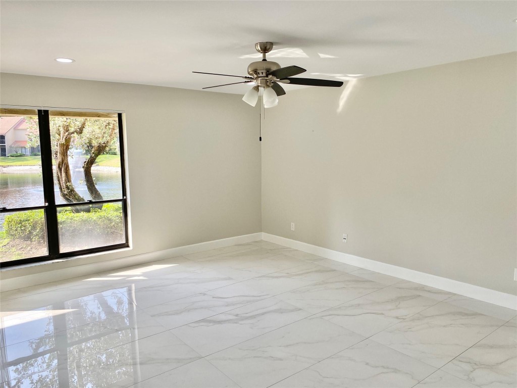 5591 Coach House Circle A