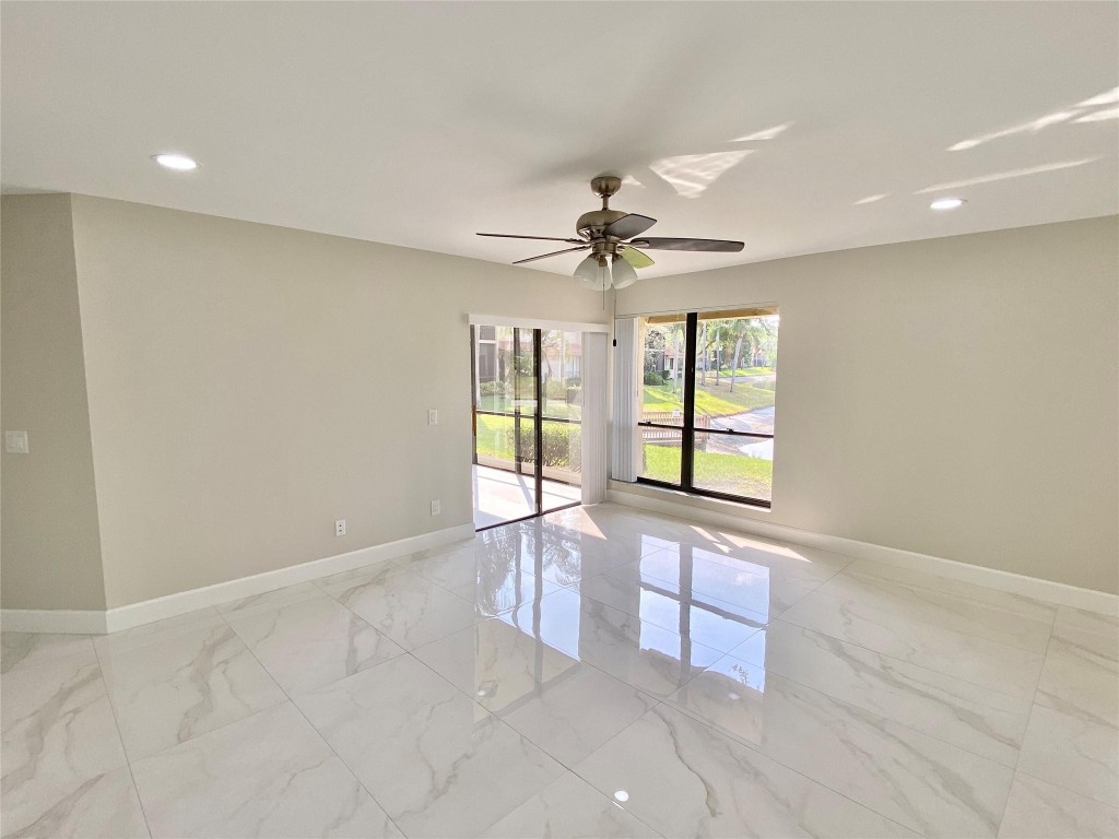 5591 Coach House Circle A