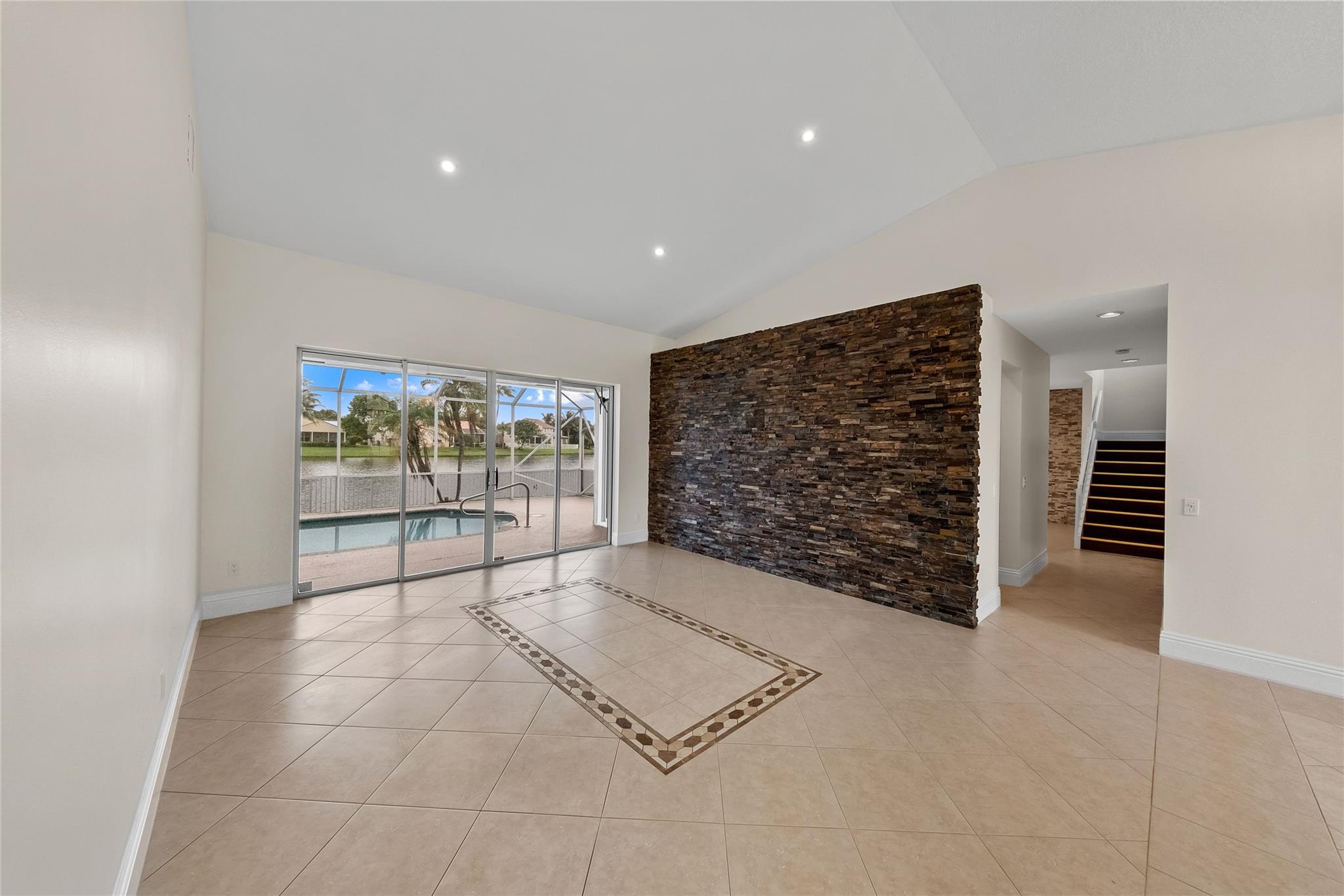 9416 Lake Serena Dr