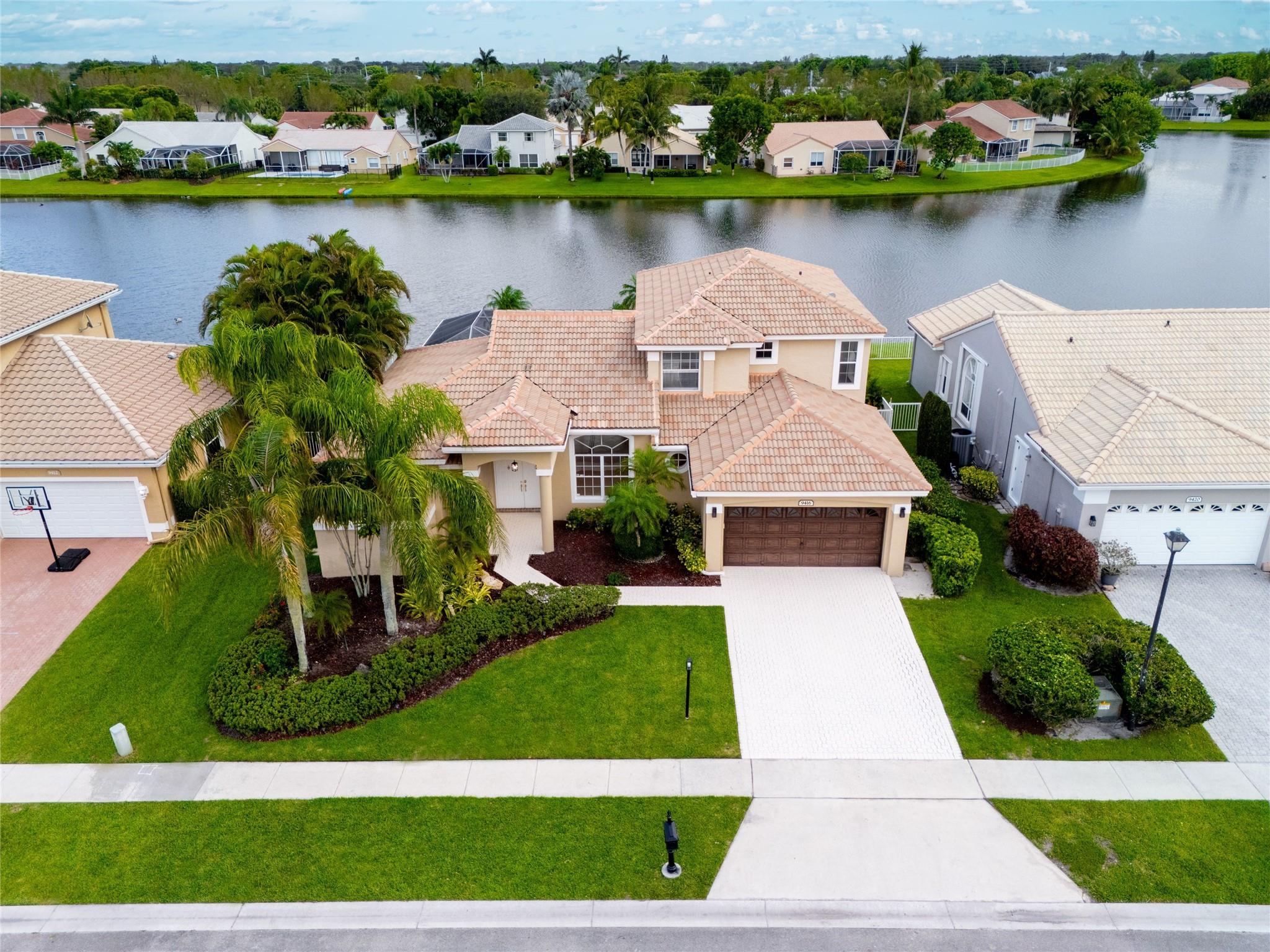 9416 Lake Serena Dr
