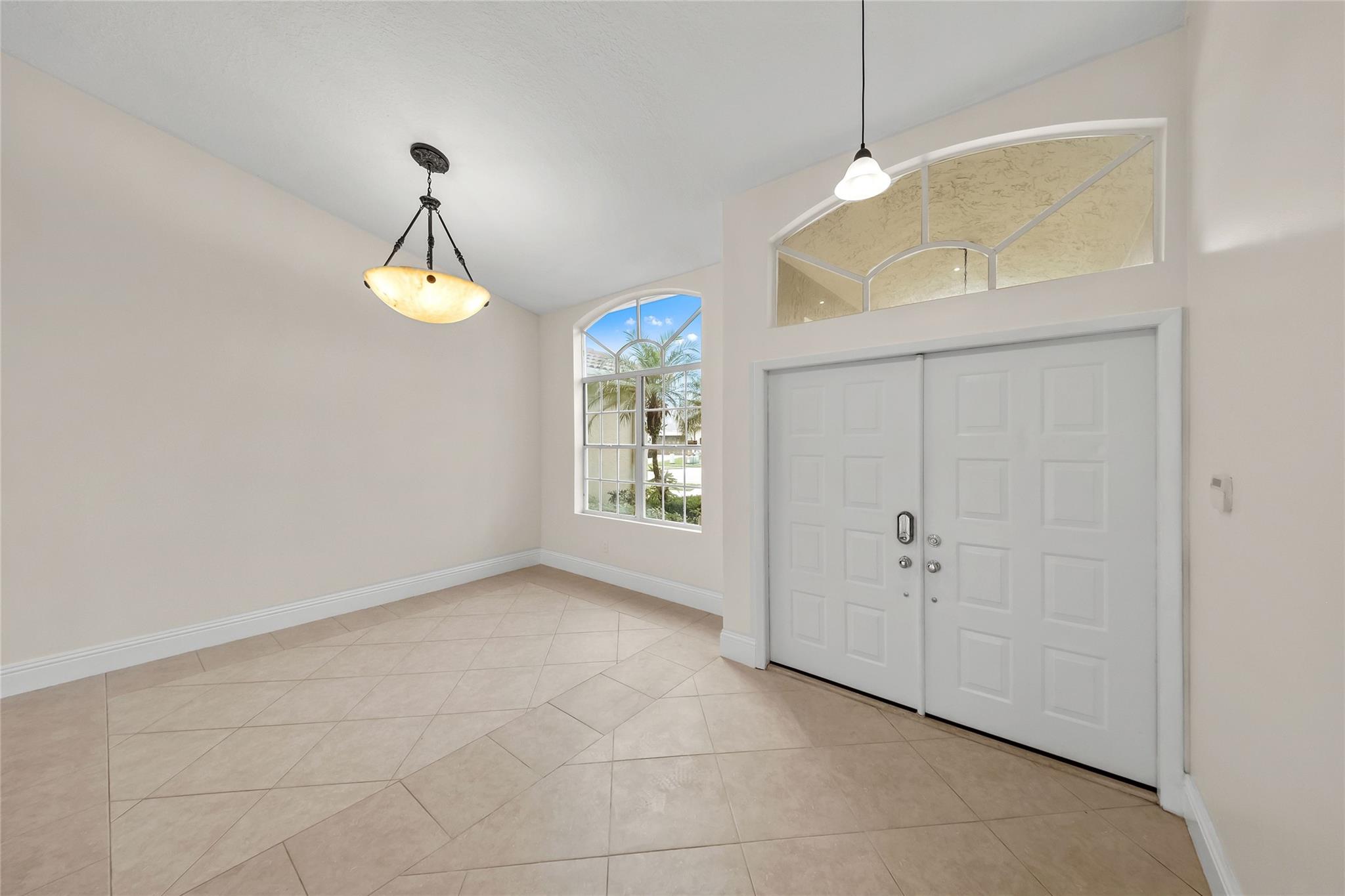 9416 Lake Serena Dr