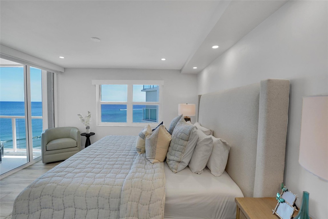 1057 Hillsboro Mile 612