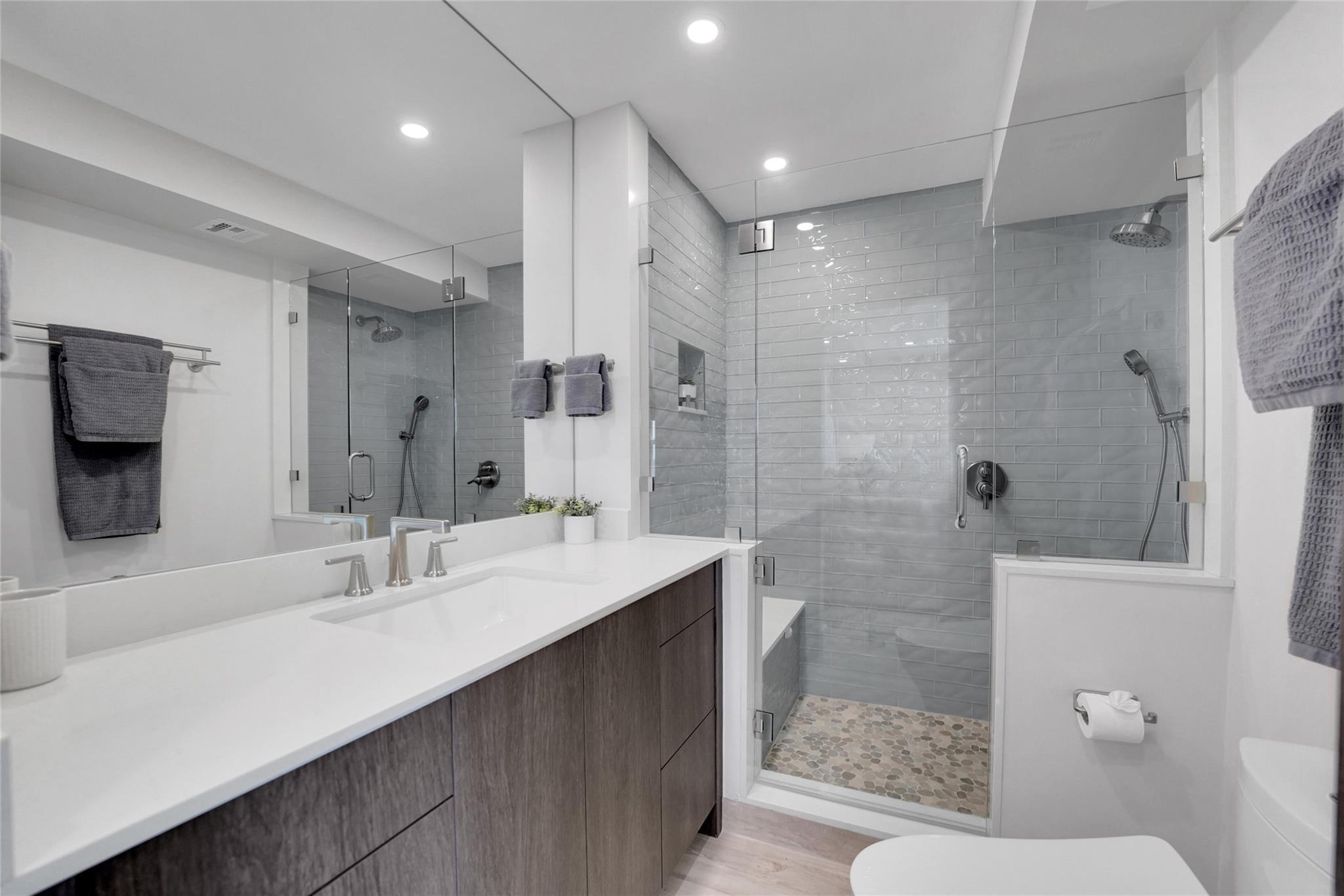 1057 Hillsboro Mile 612