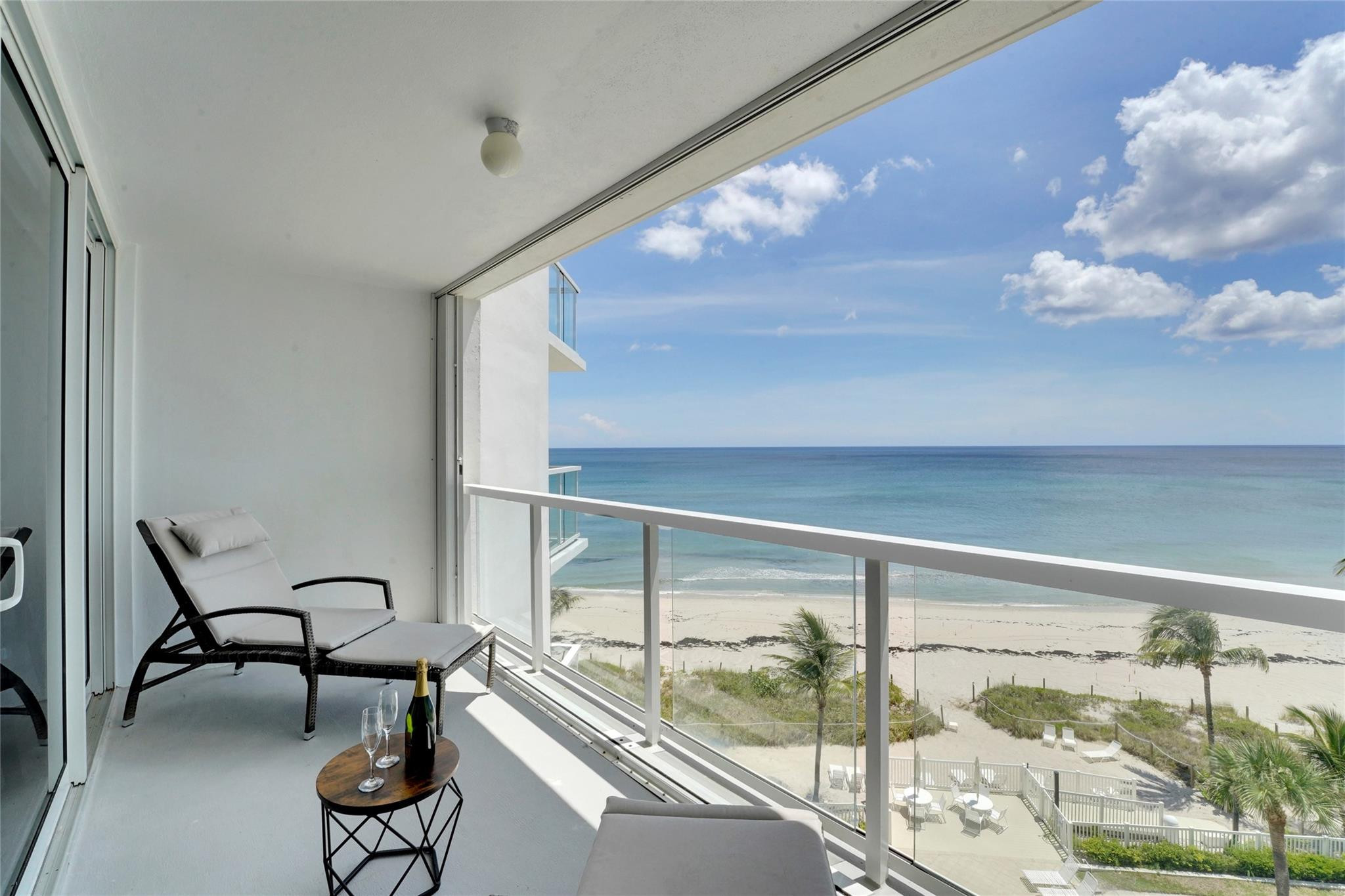 1057 Hillsboro Mile 612