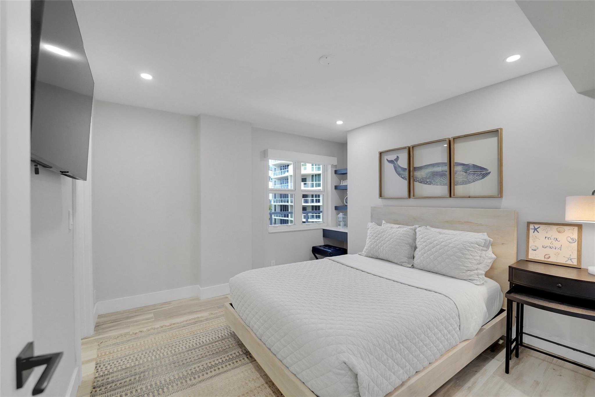 1057 Hillsboro Mile 612