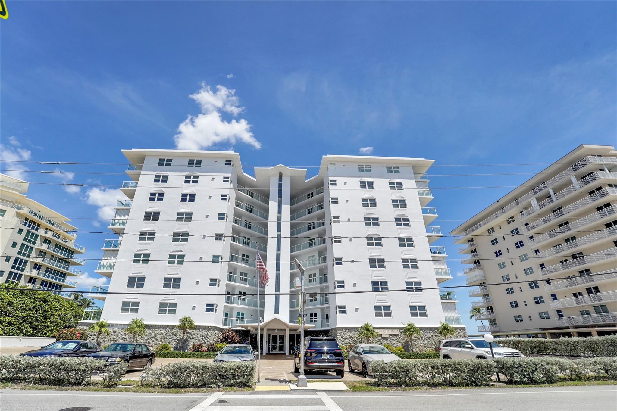 1057 Hillsboro Mile 612