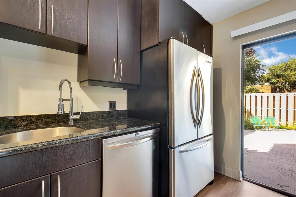 3118 Spanish Wells Drive 15-B