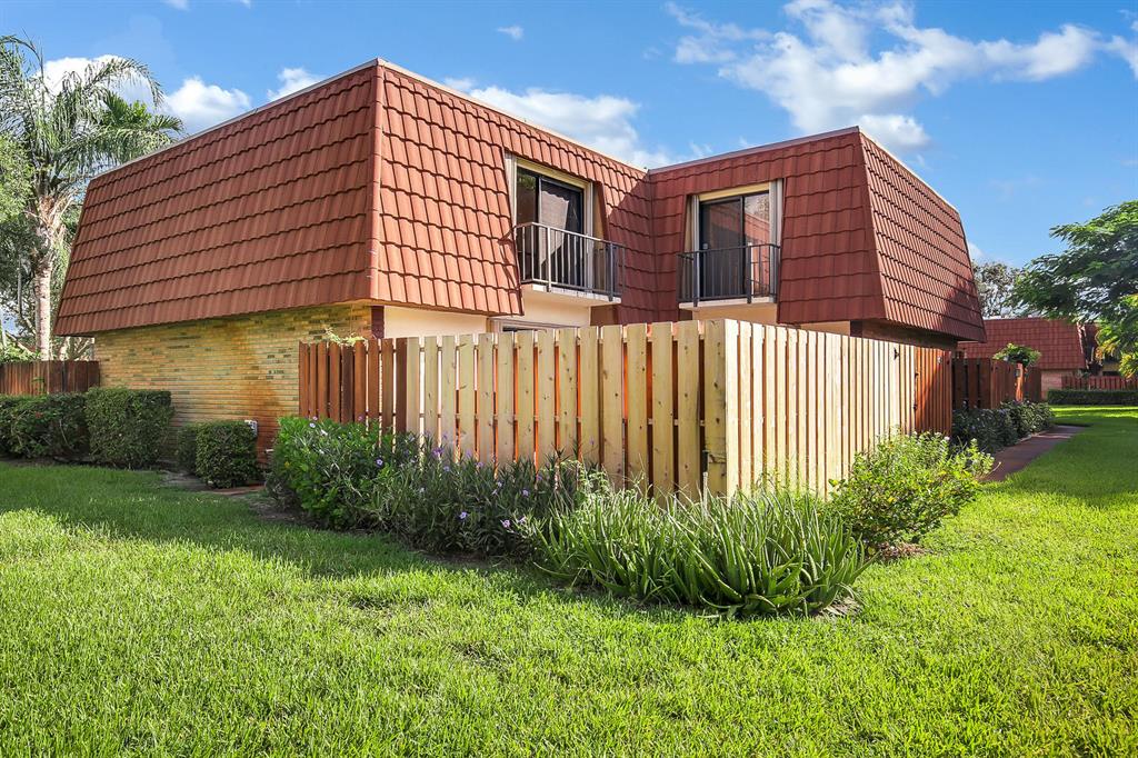 3118 Spanish Wells Drive 15-B