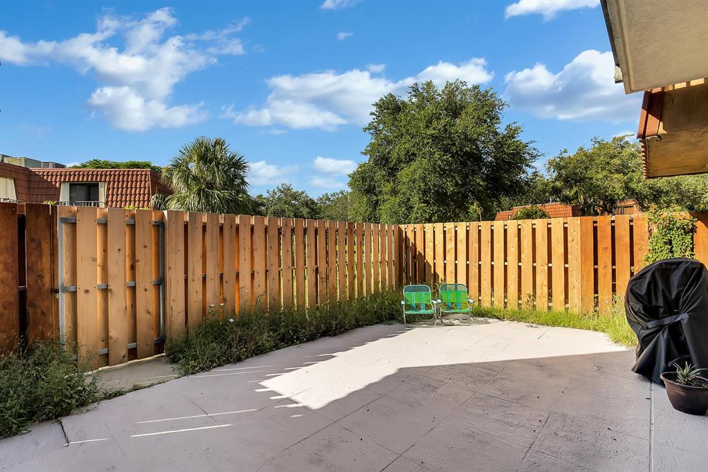 3118 Spanish Wells Drive 15-B