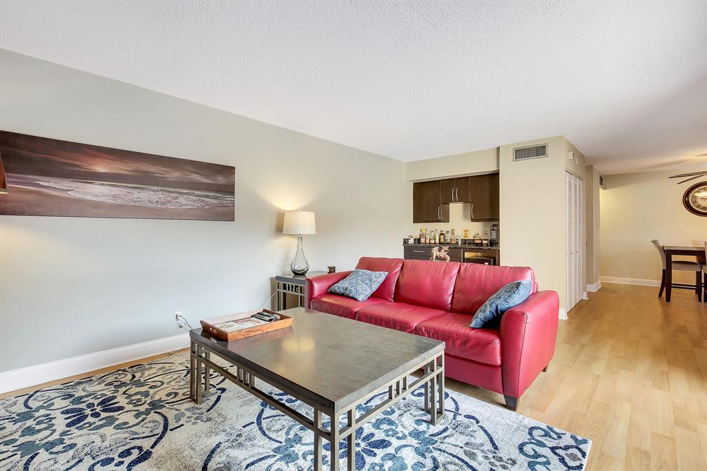 3118 Spanish Wells Drive 15-B