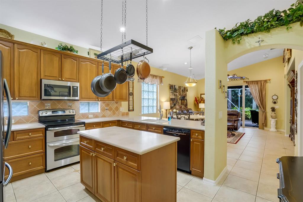 8475 Siciliano Street