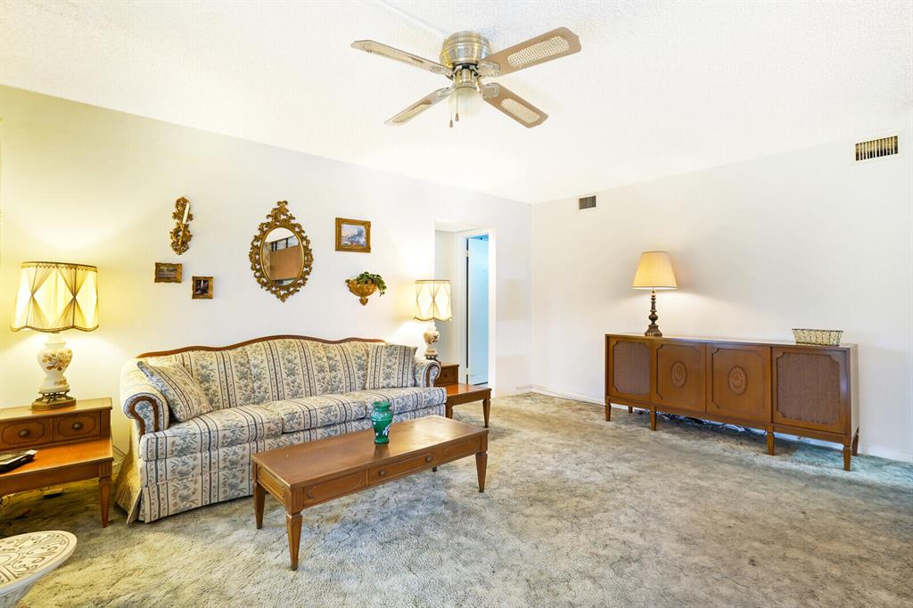 3490 La Jardin Court C-1