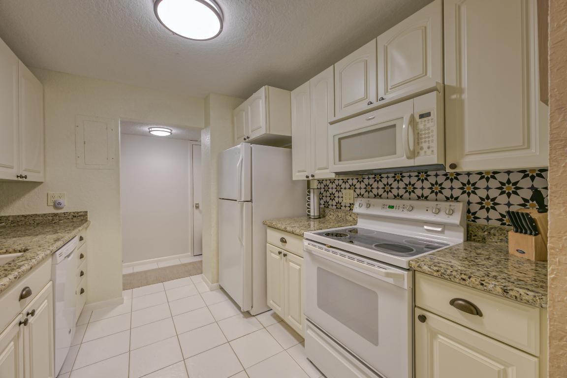 951 De Soto Road 127