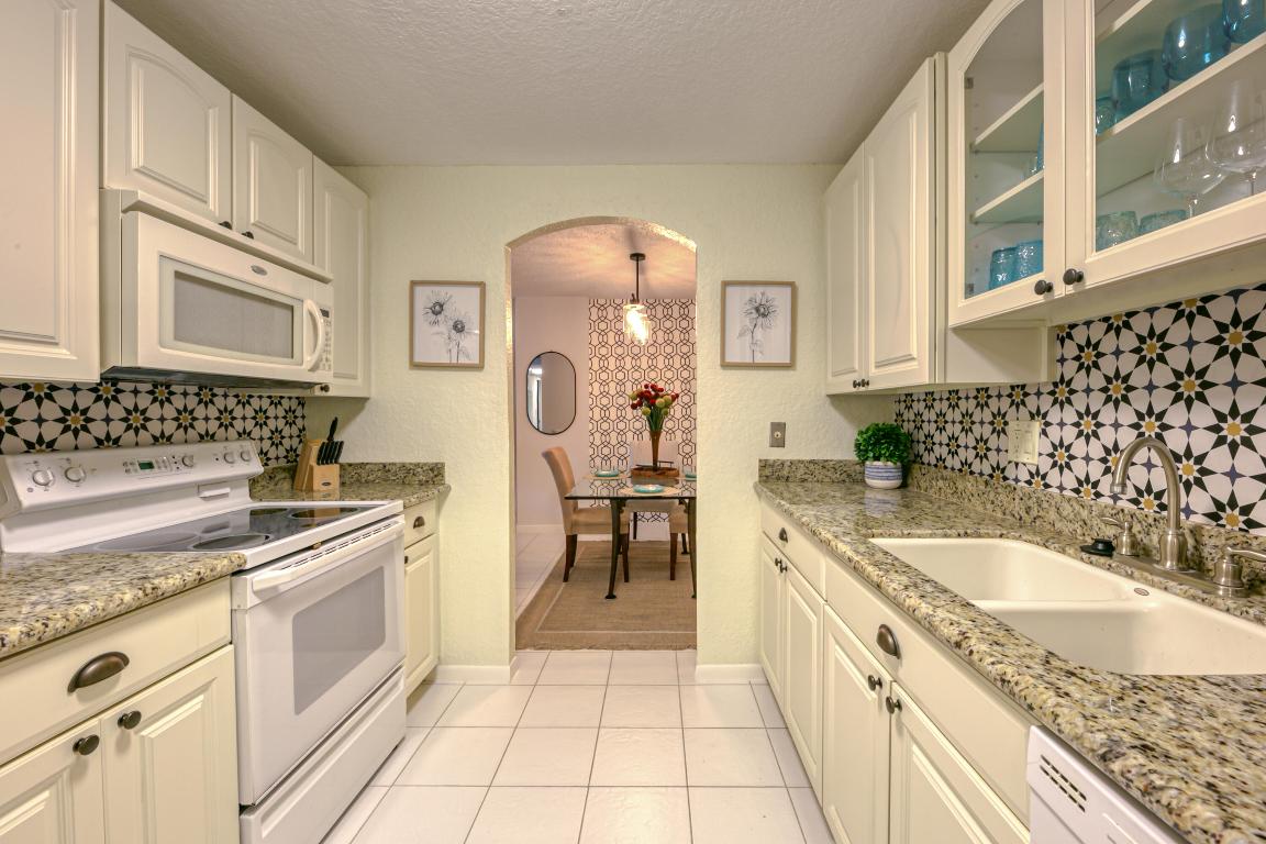 951 De Soto Road 127