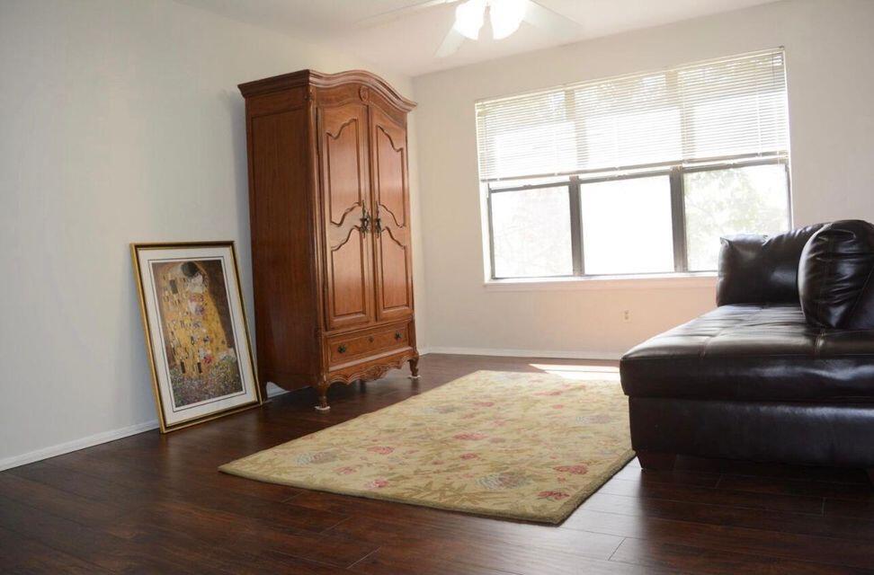 2303 N Congress Avenue 22