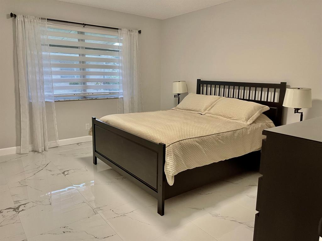 1385 High Point Boulevard W A