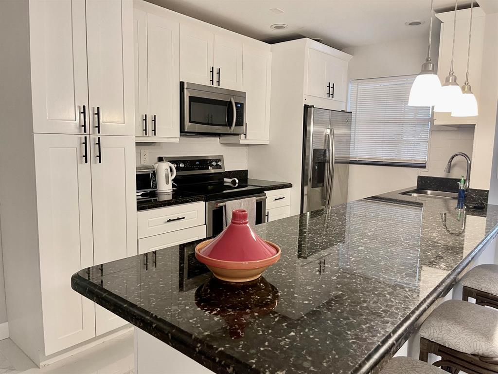 1385 High Point Boulevard W A