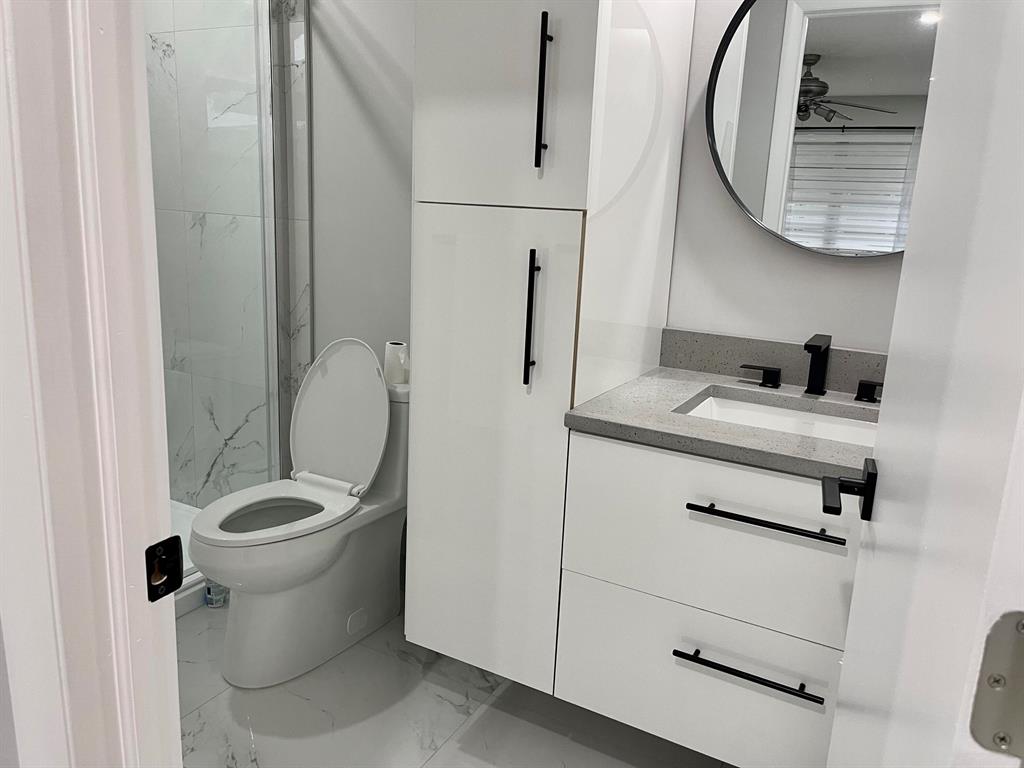 1385 High Point Boulevard W A