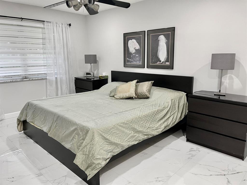 1385 High Point Boulevard W A