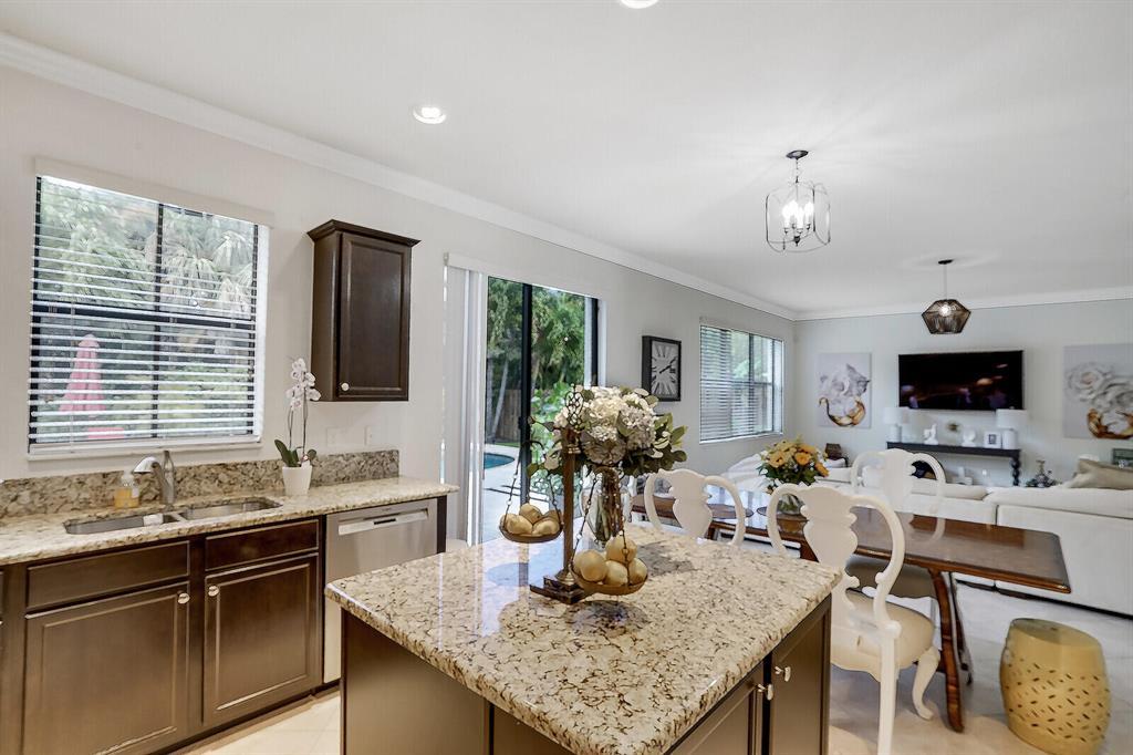 3817 Aspen Leaf Drive