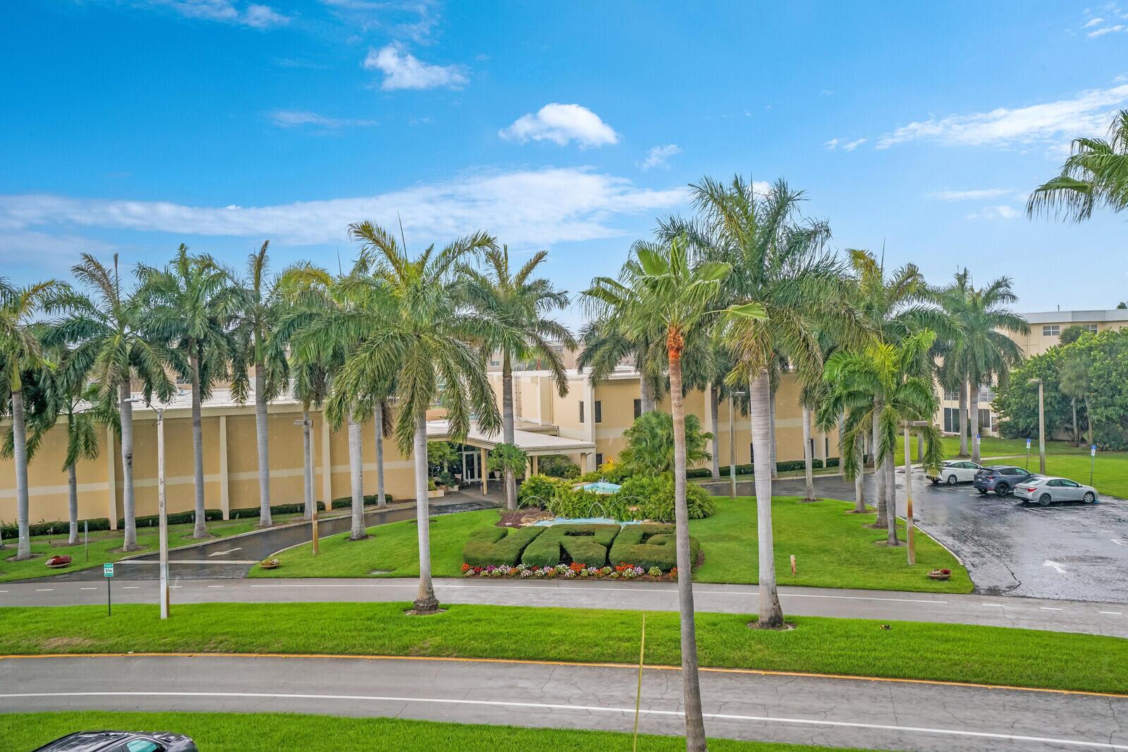 2520 NE 1st Court 405