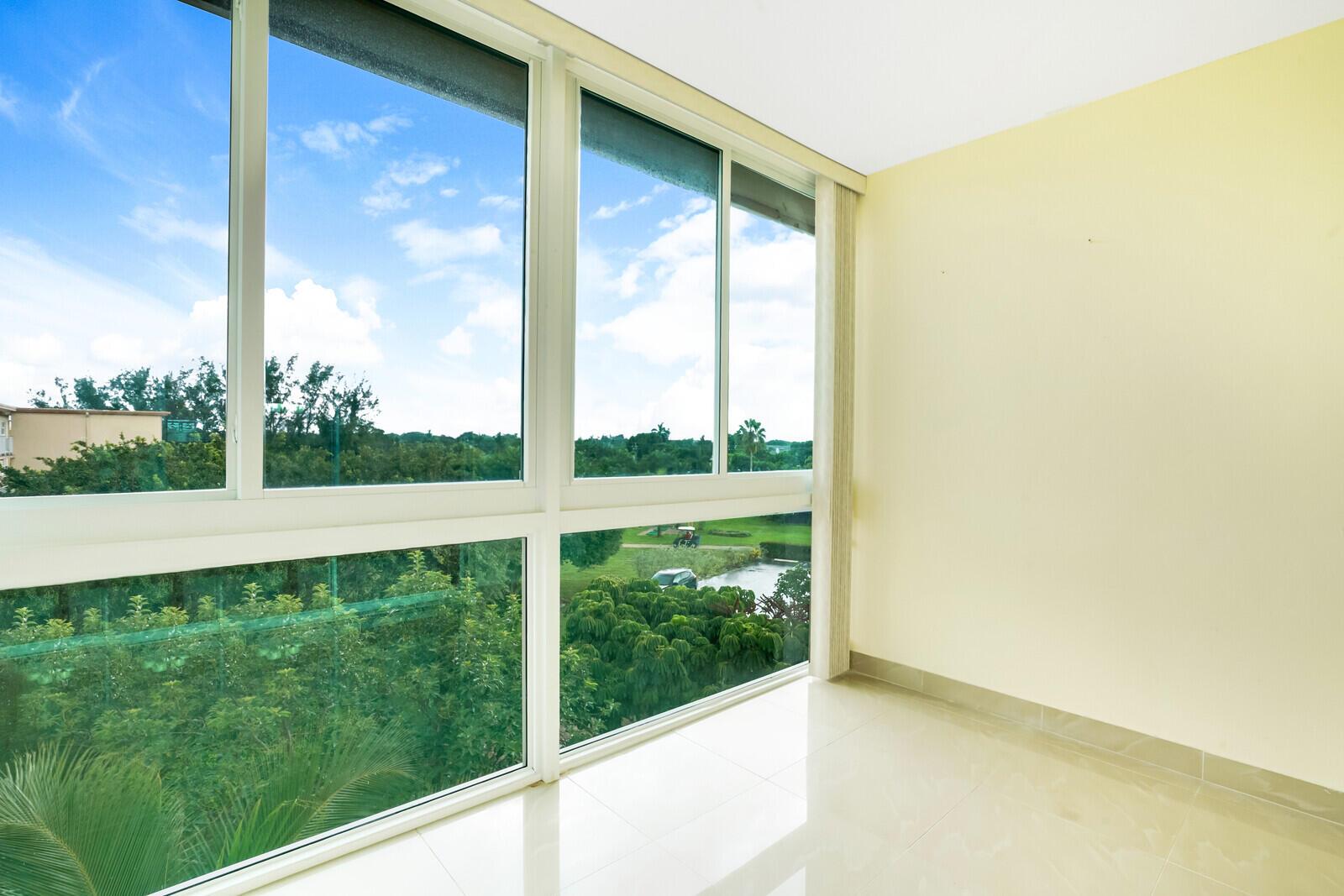 2520 NE 1st Court 405