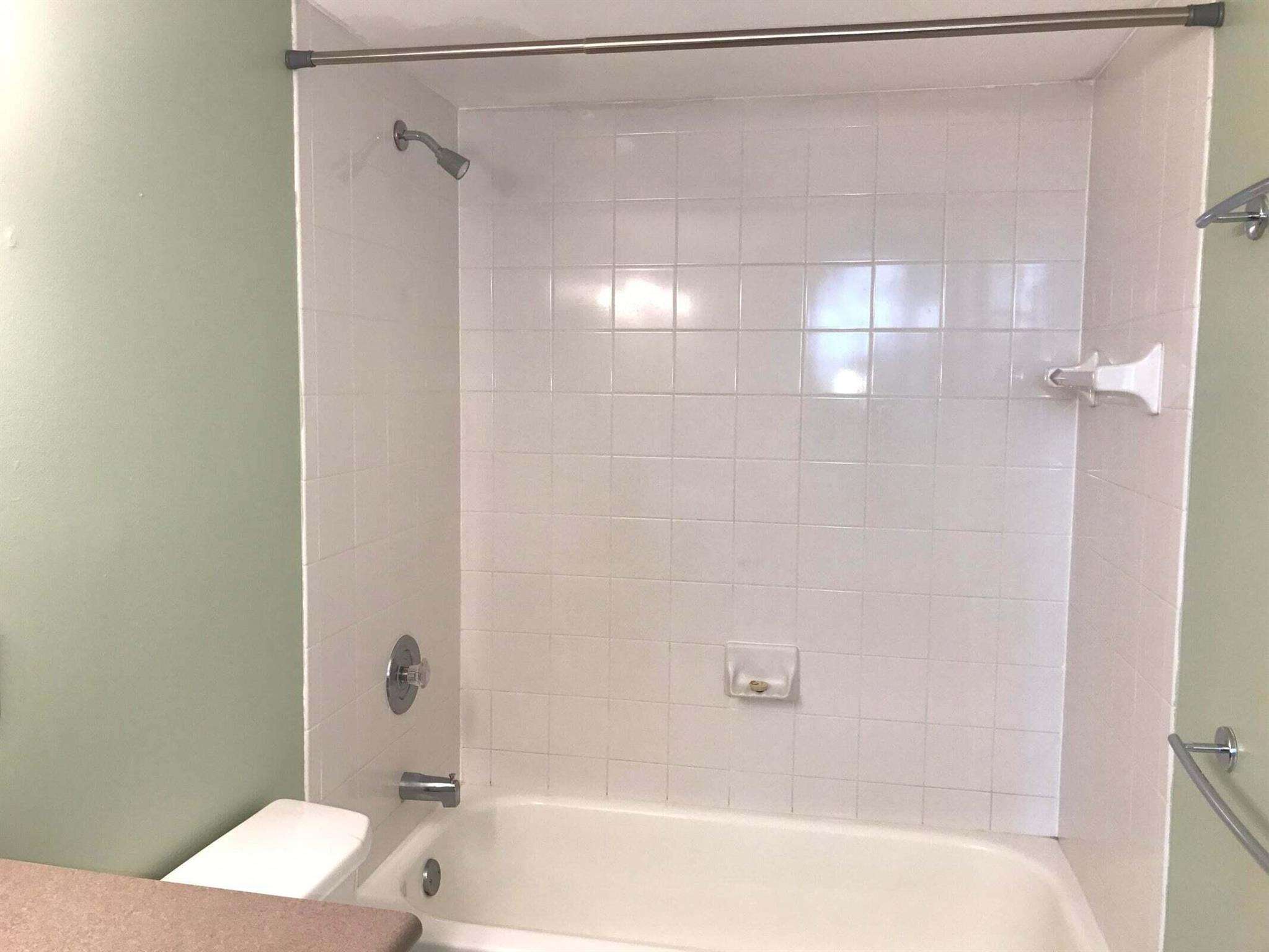 1915 Lavers Circle E311