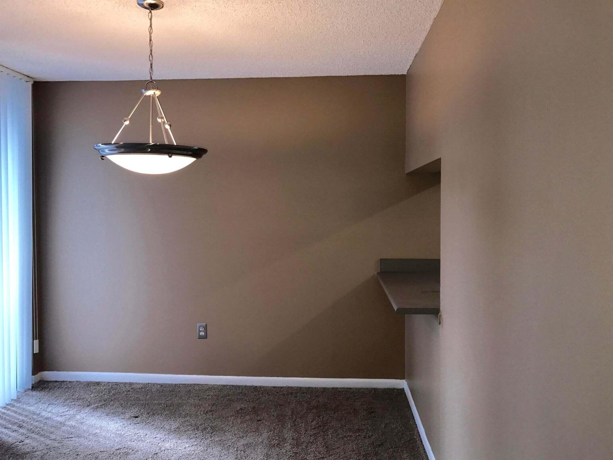 1915 Lavers Circle E311