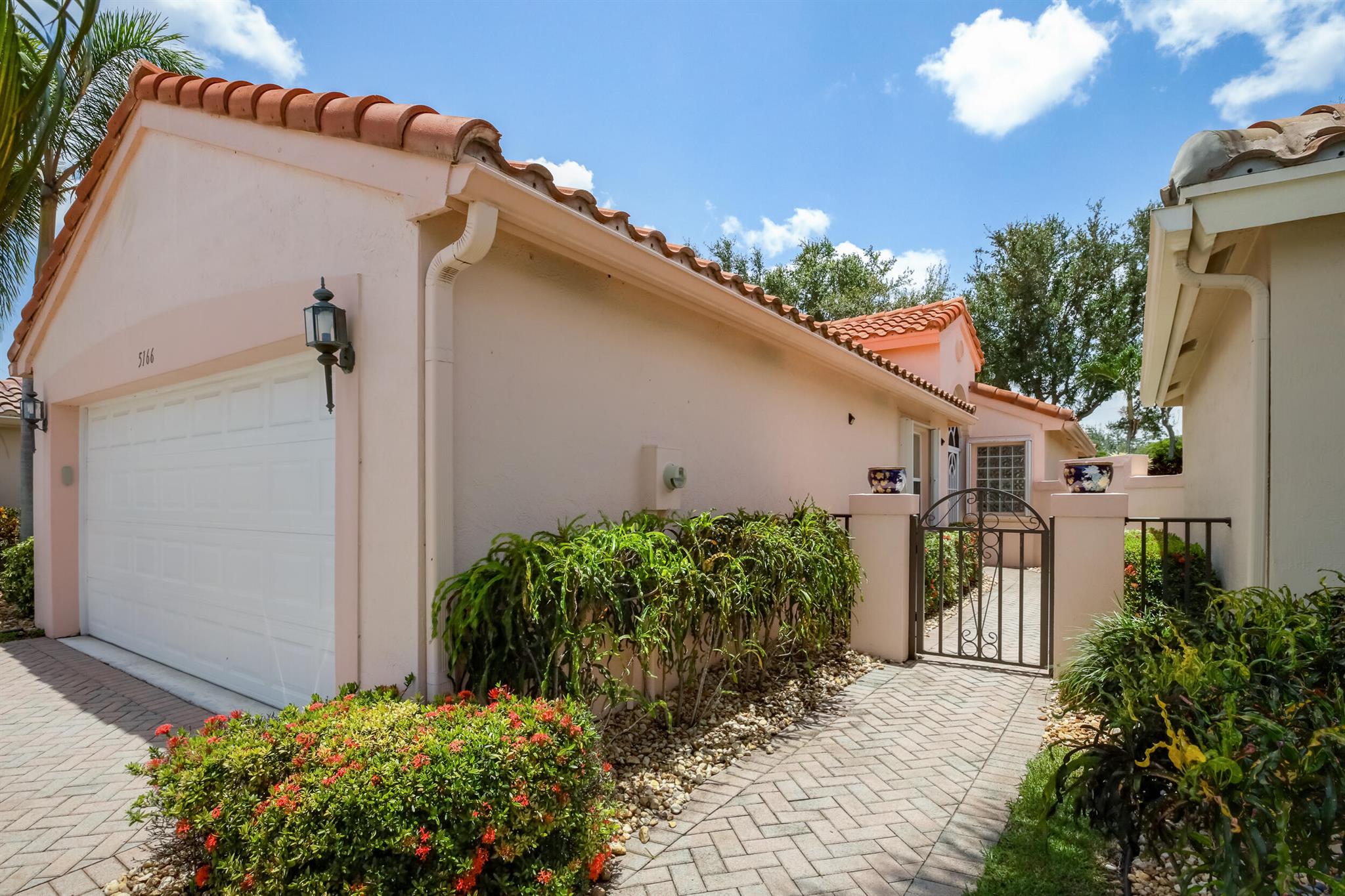 5166 Pelican Cove Drive