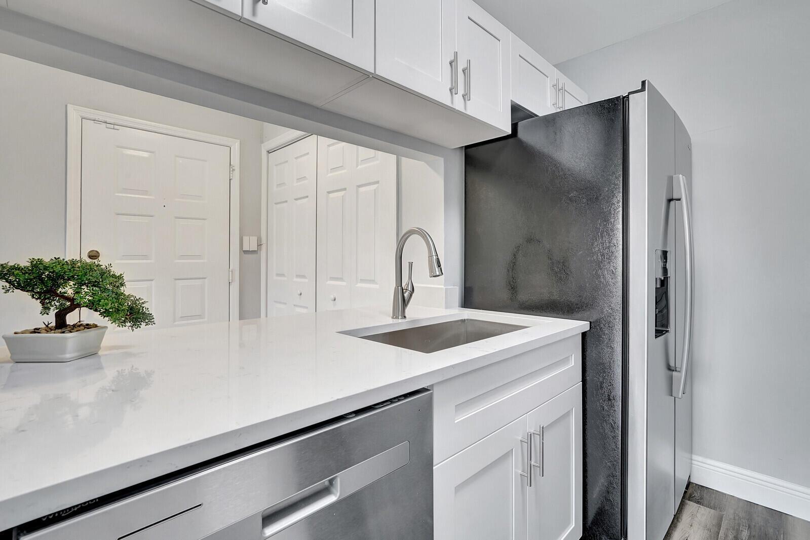 2317 N Congress Avenue 16