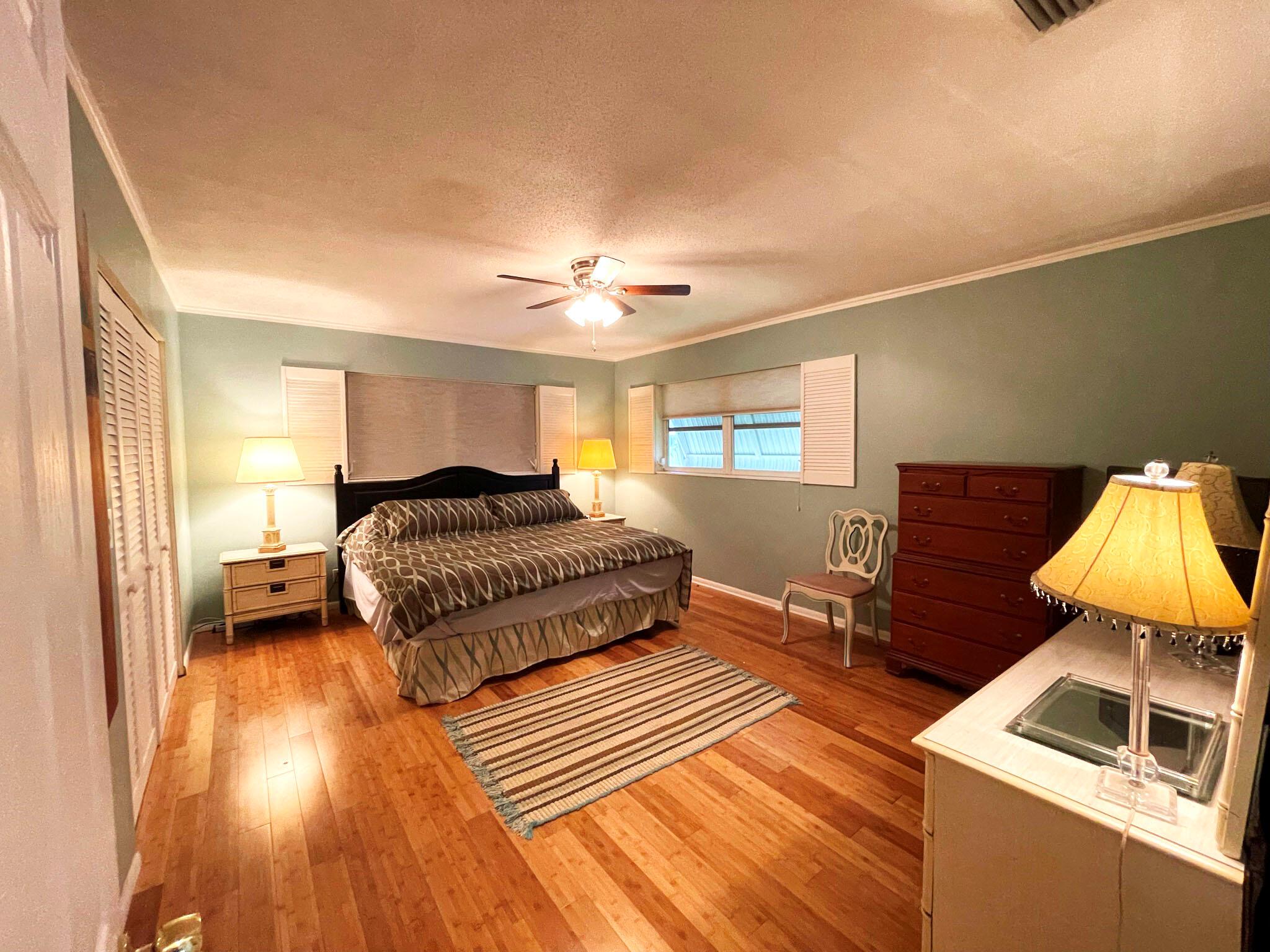 2111 NE 1st Court 204