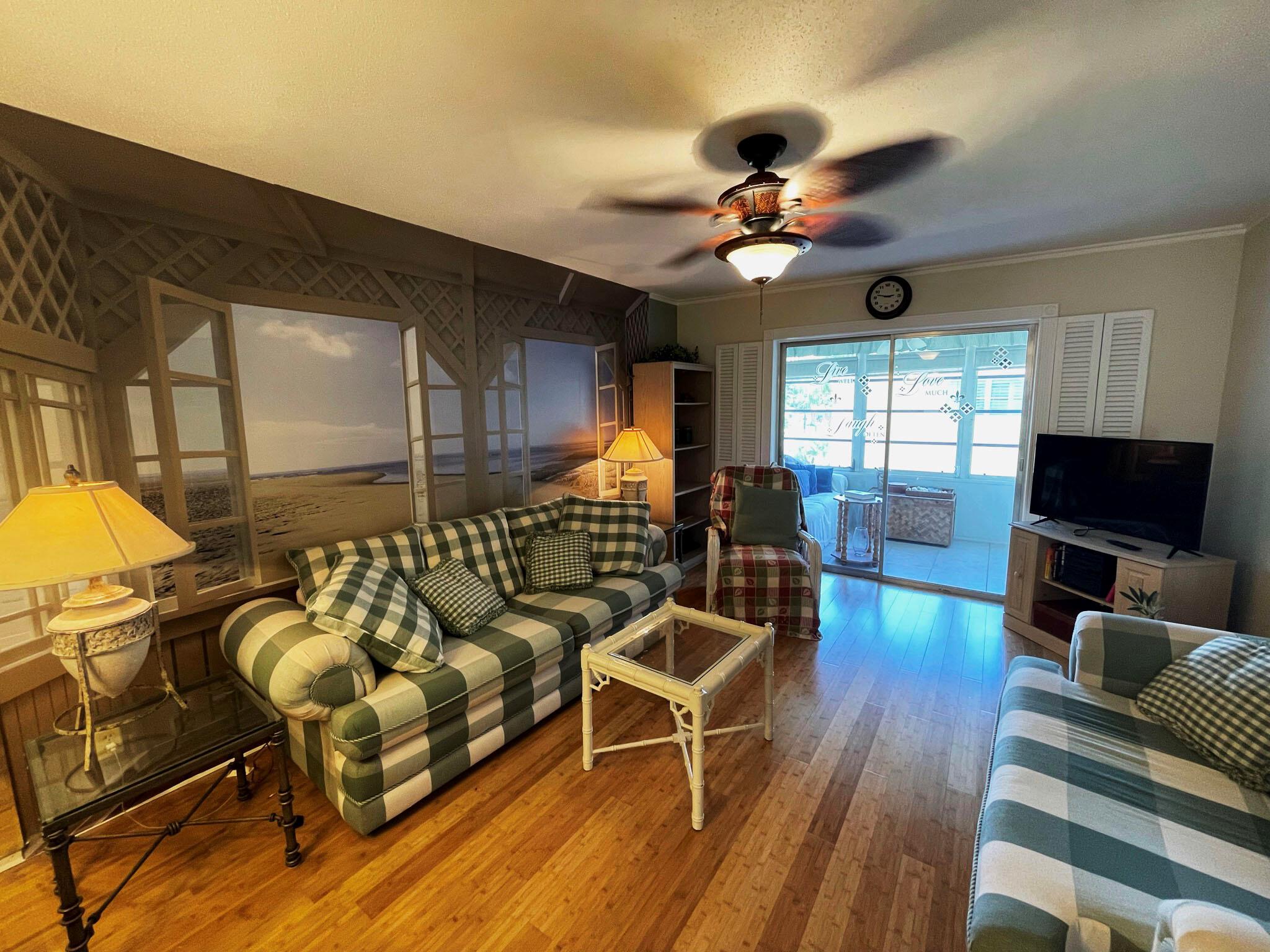 2111 NE 1st Court 204