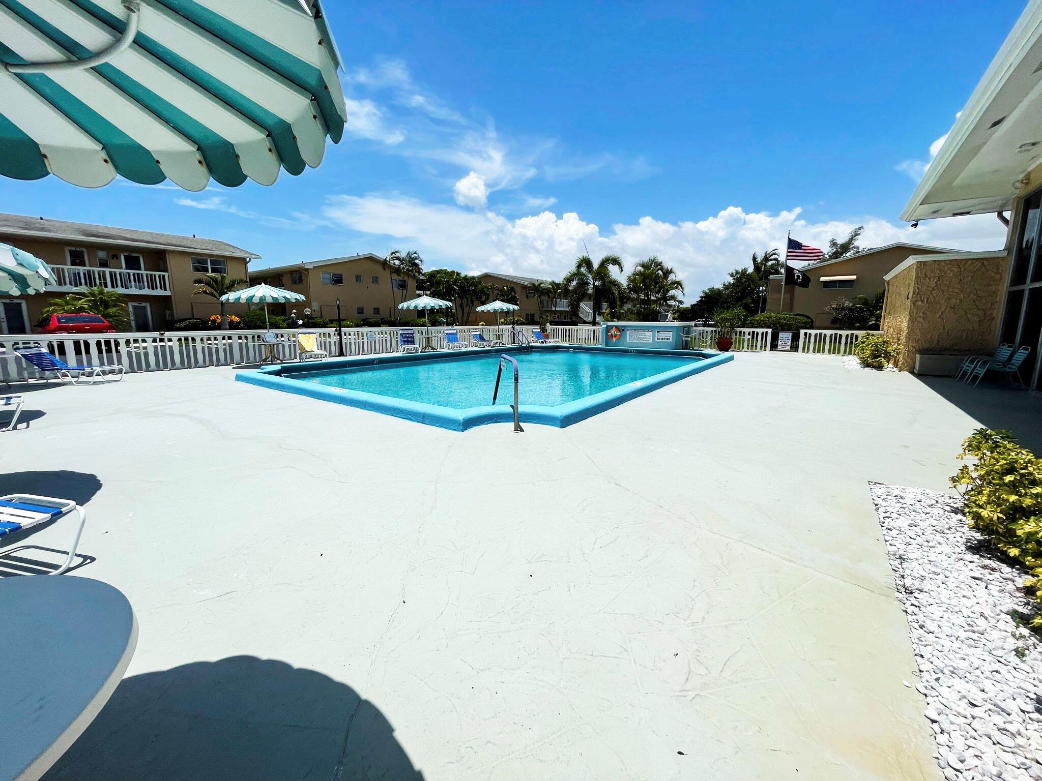 2111 NE 1st Court 204