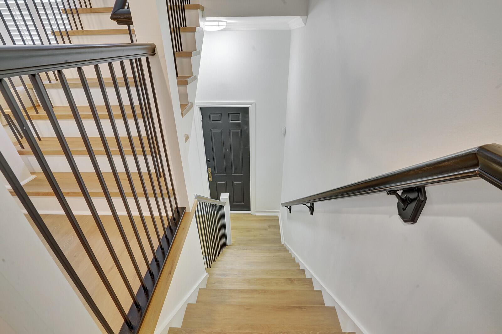 336 W Mallory Circle
