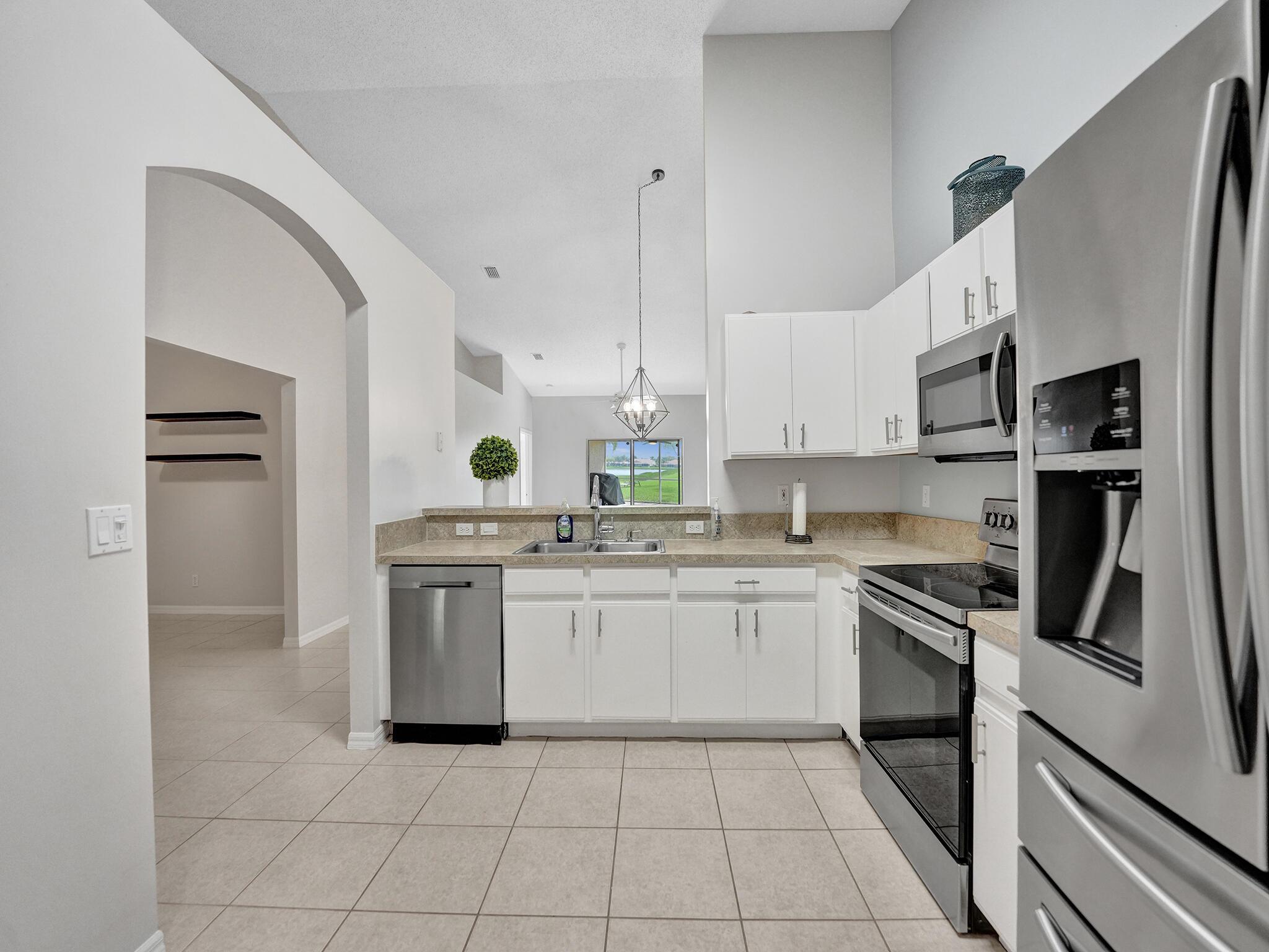 8527 Logia Circle Circle