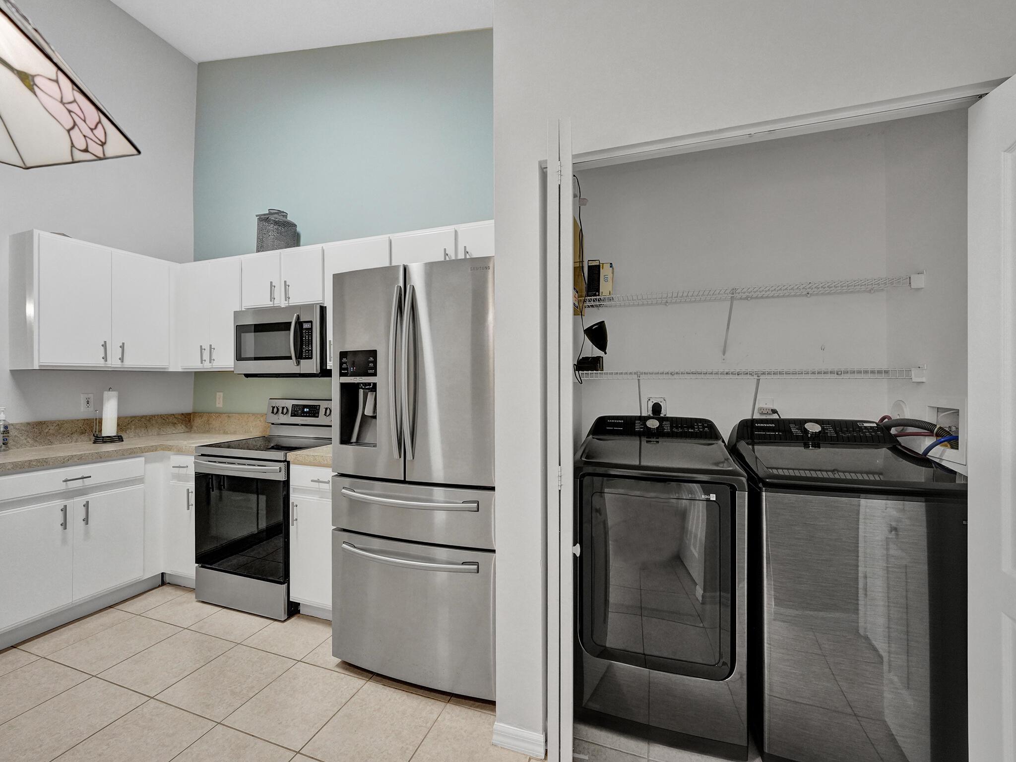 8527 Logia Circle Circle