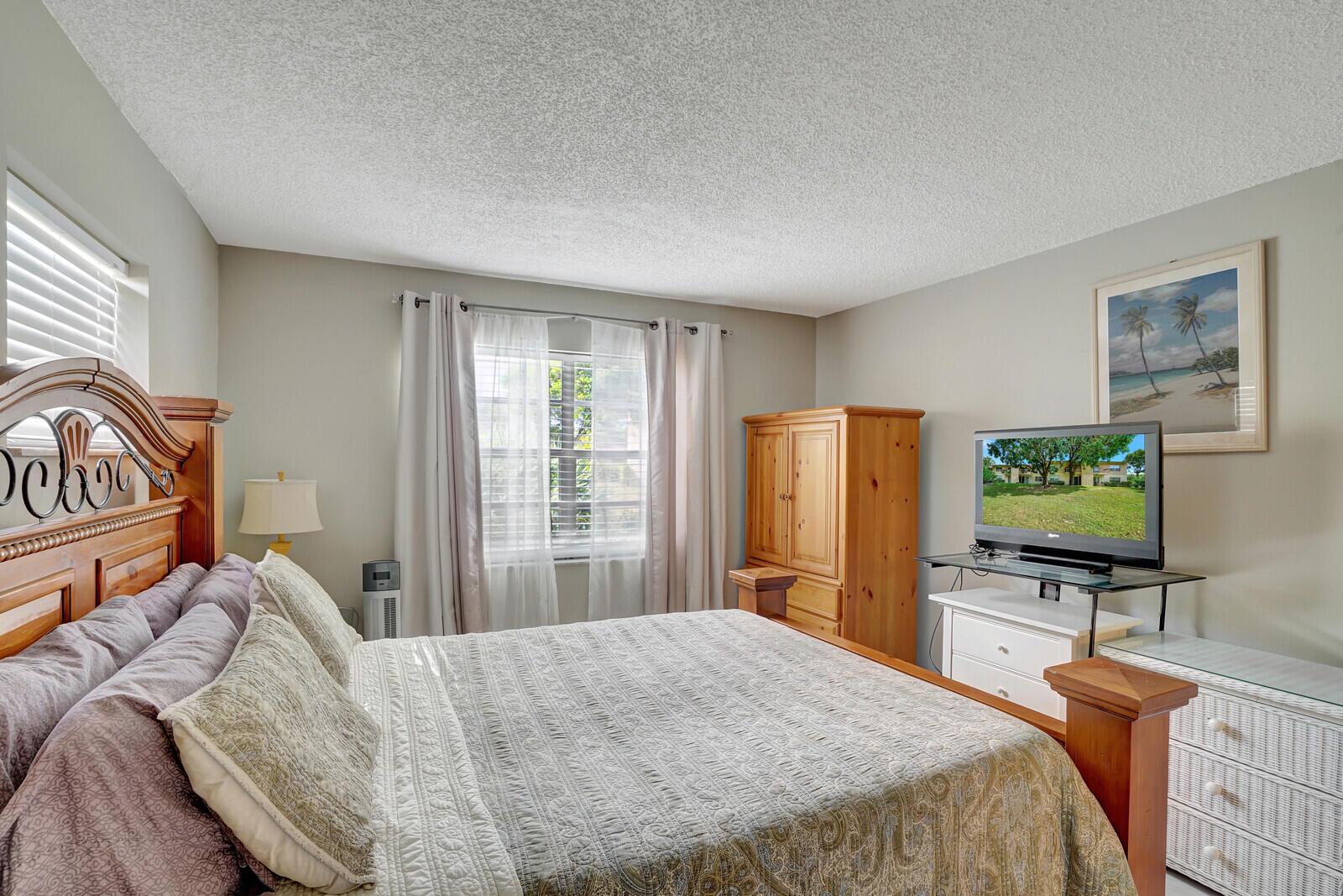 2755 W Atlantic Avenue D 101