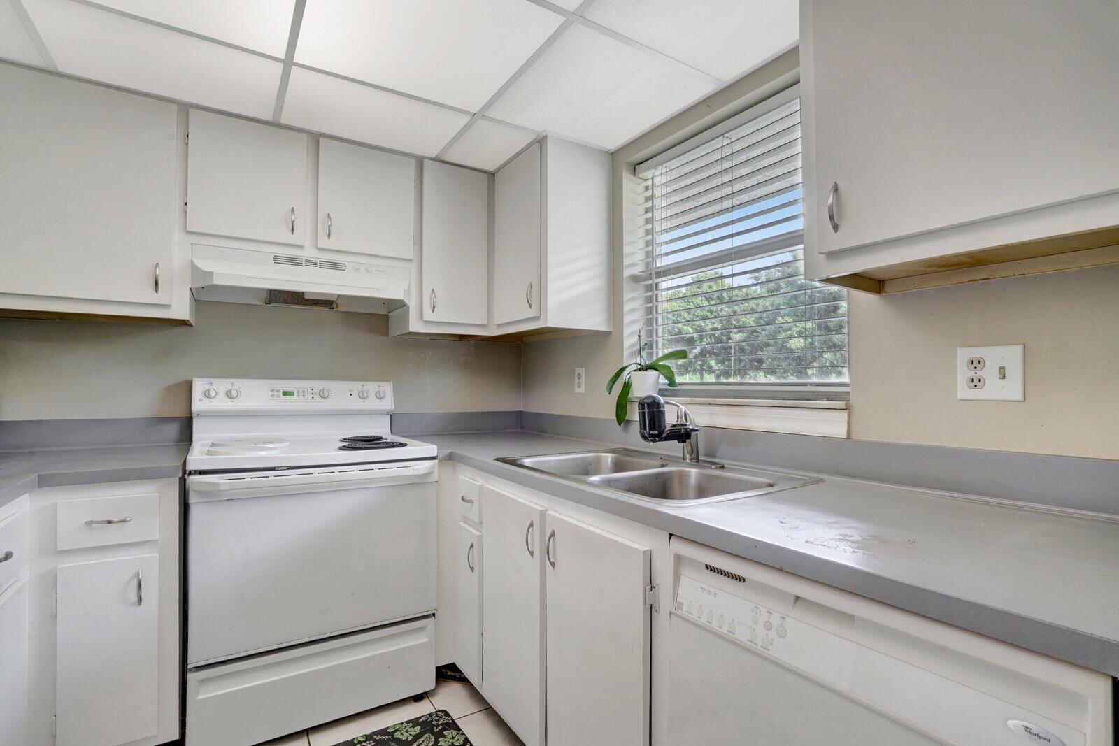 2755 W Atlantic Avenue D 101