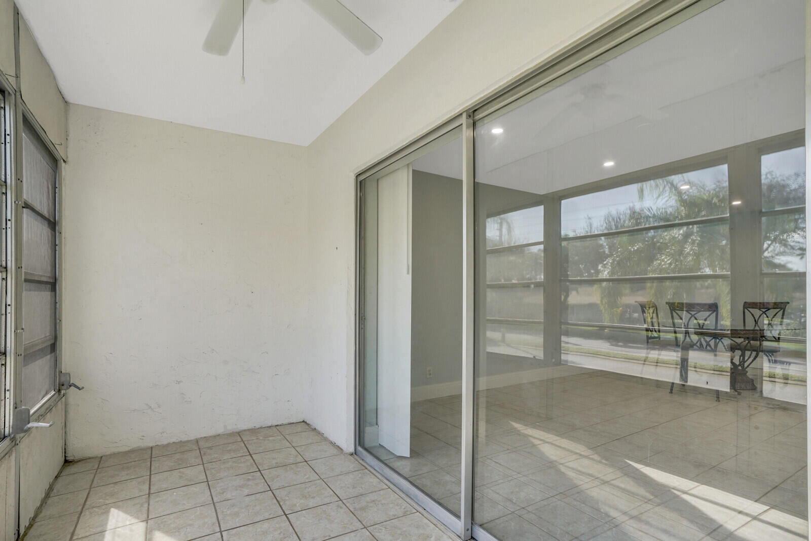 6 Abbey Lane 201