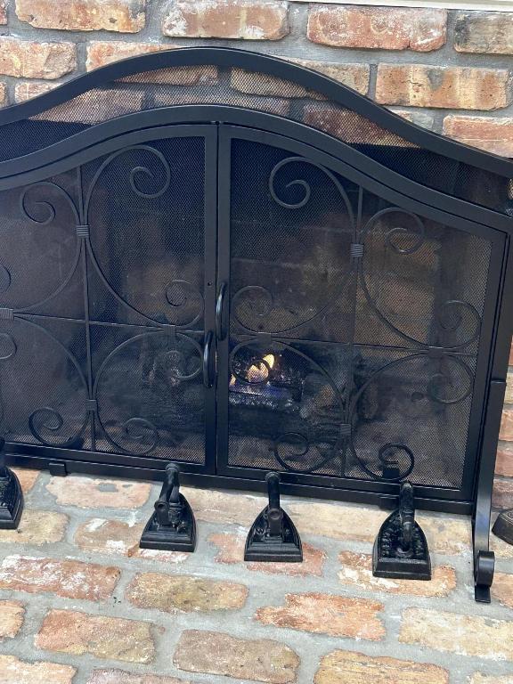 21808 Mountain Sugar Lane