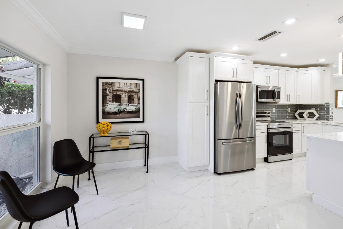 5728 Phoenix Palm Court C