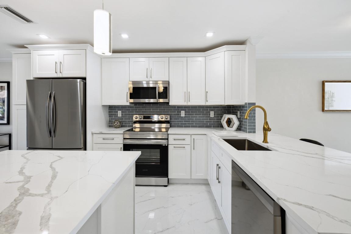 5728 Phoenix Palm Court C