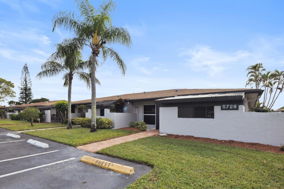 5728 Phoenix Palm Court C