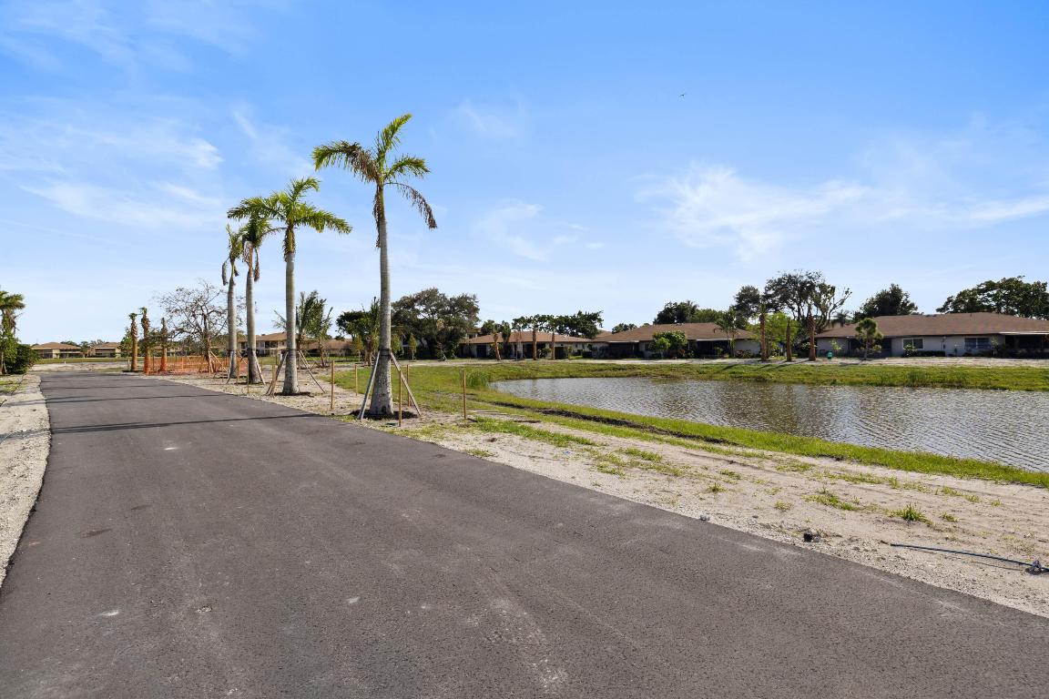 5728 Phoenix Palm Court C