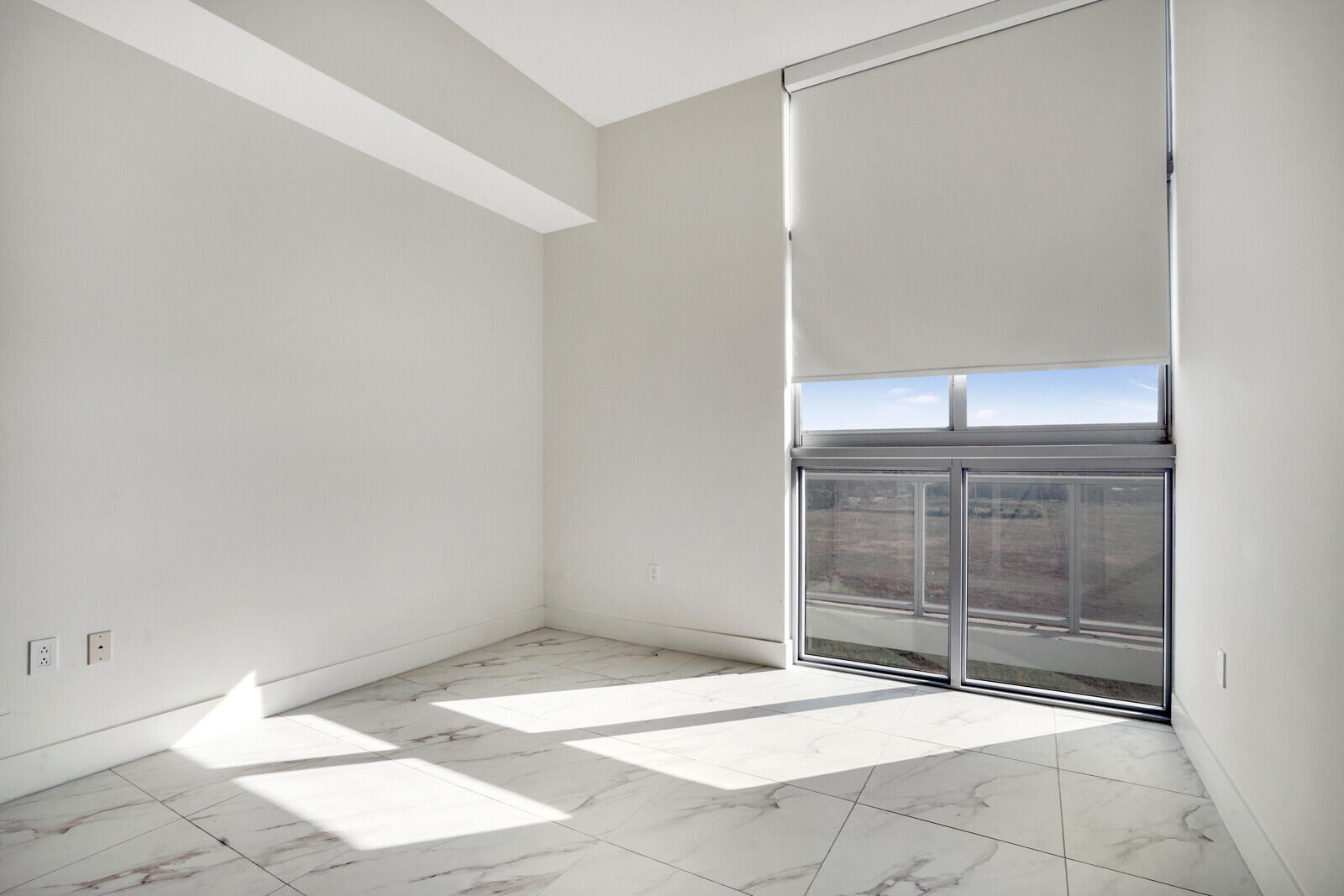 2000 Metropica Way 604