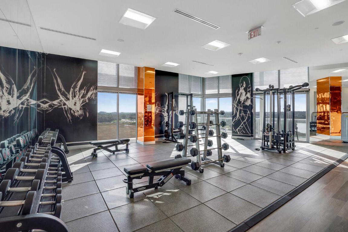 2000 Metropica Way 604