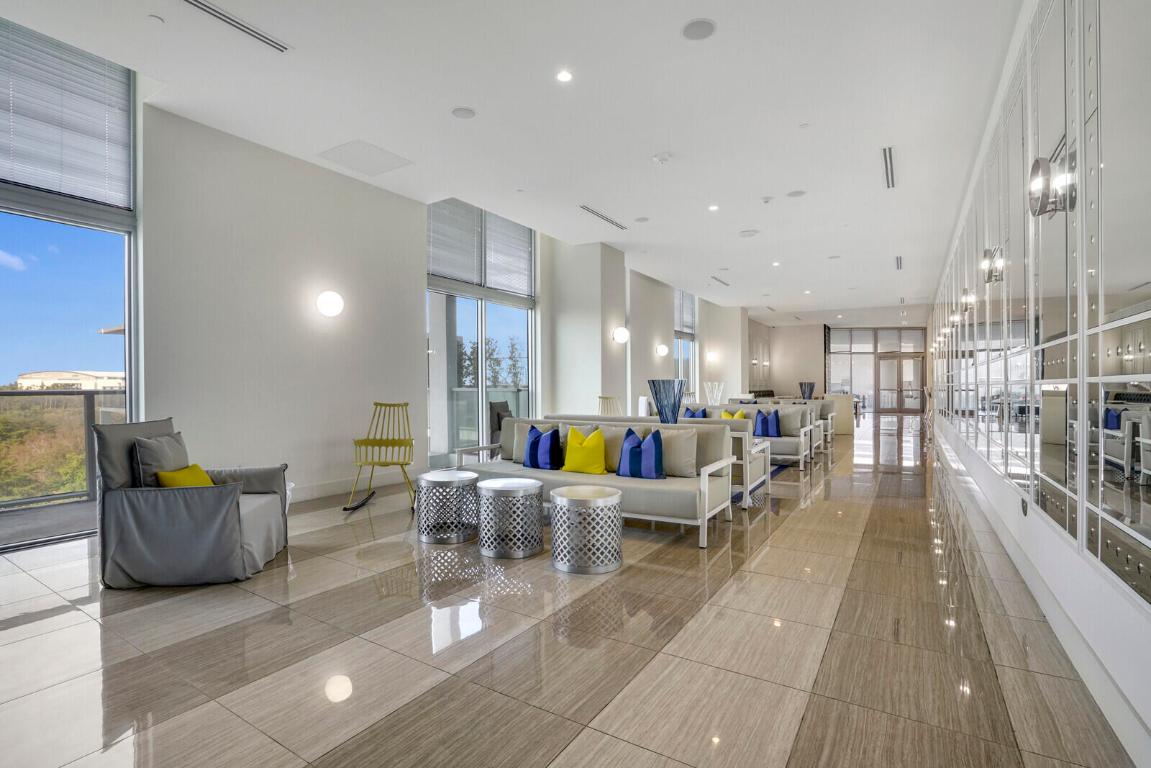 2000 Metropica Way 604