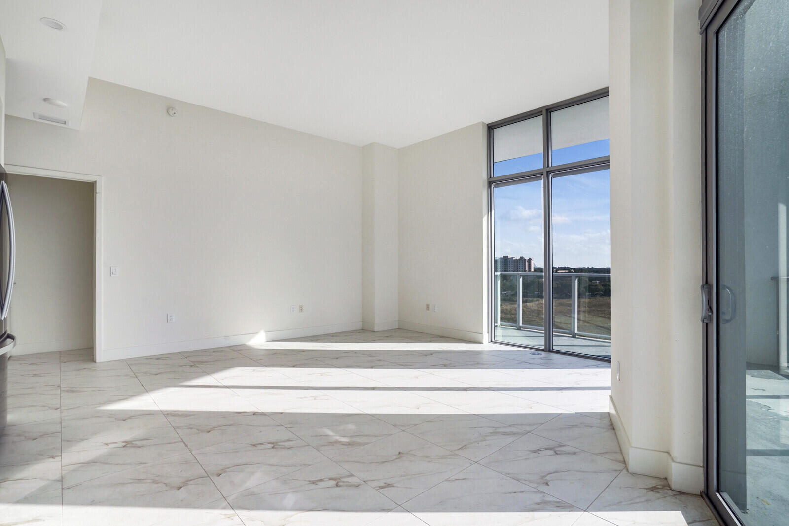 2000 Metropica Way 604